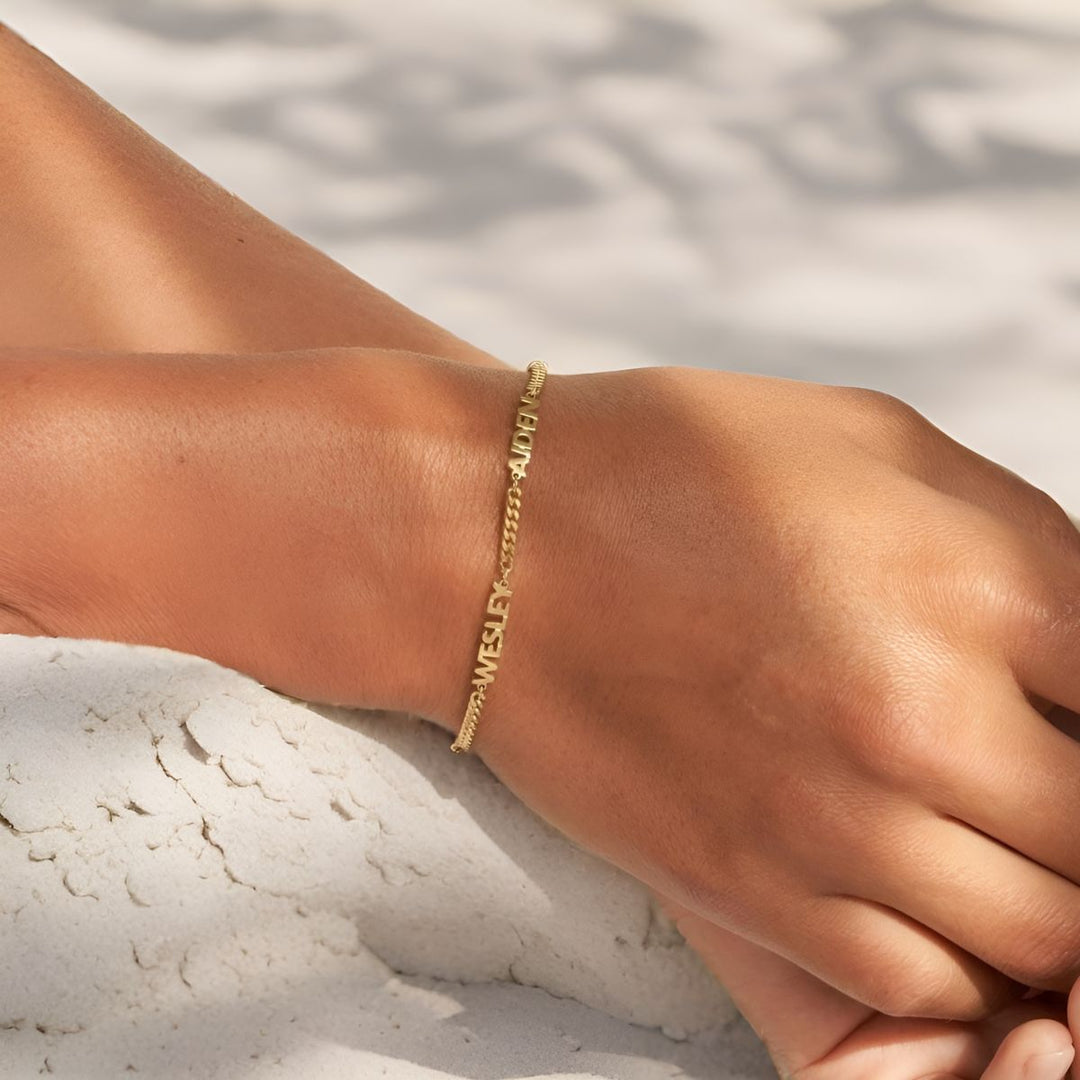 Prénia | Pulsera con los nombres de tus seres queridos
