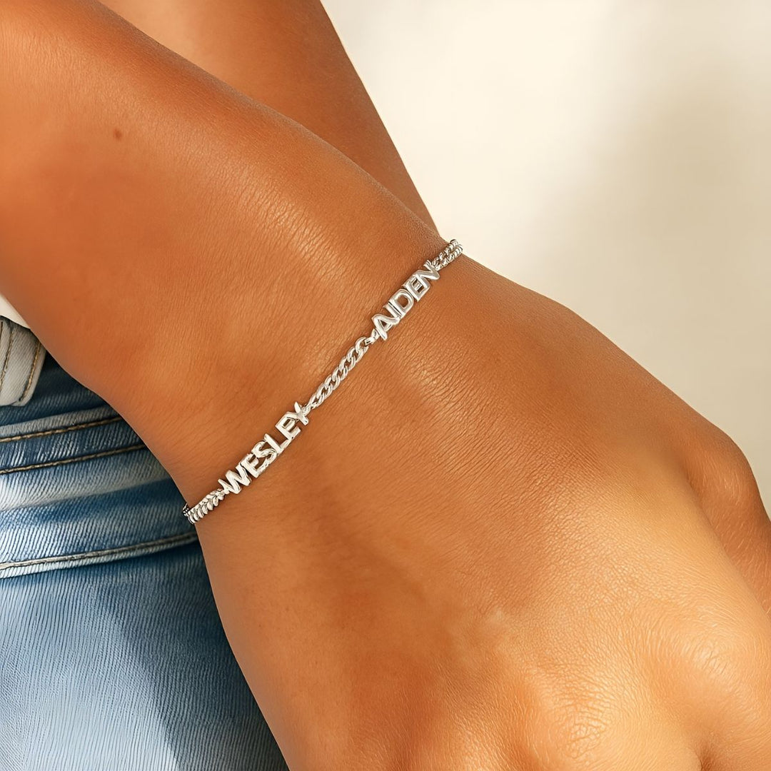 Prénia | Pulsera con los nombres de tus seres queridos